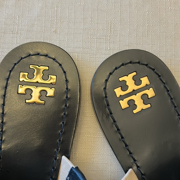 Tory Burch Flat Sandals Size 8 1/2 NWOT - Picture 5 of 11